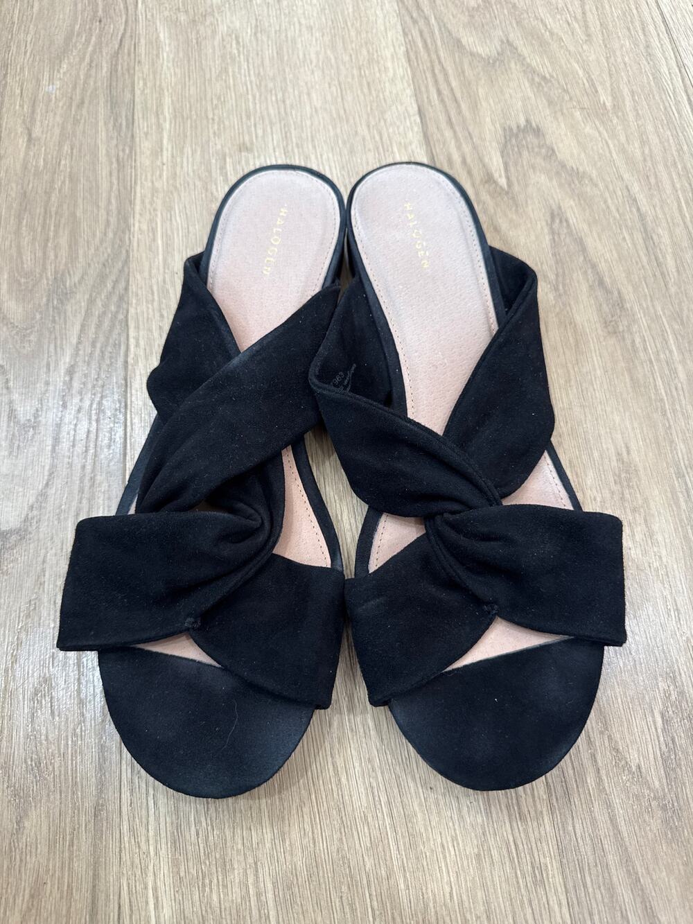 Halogen Suede Flat Strappy Black Sandals Size 10